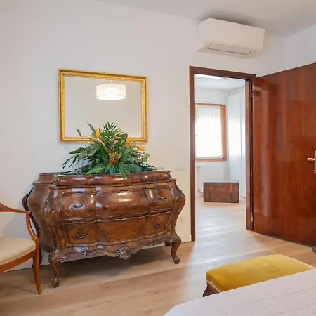 Ca' Voga - Spacious With A Typical Venetian View