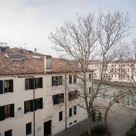 Ca' Voga - Spacious With A Typical Venetian View * Venezia