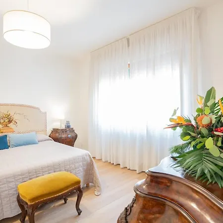 Ca' Voga - Spacious With A Typical Venetian View Appartamento